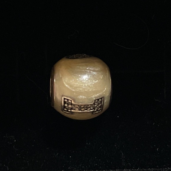 Authentic Pandora I love my pets paw print silver and shimmer enamel charm 🐾 - Picture 6 of 6